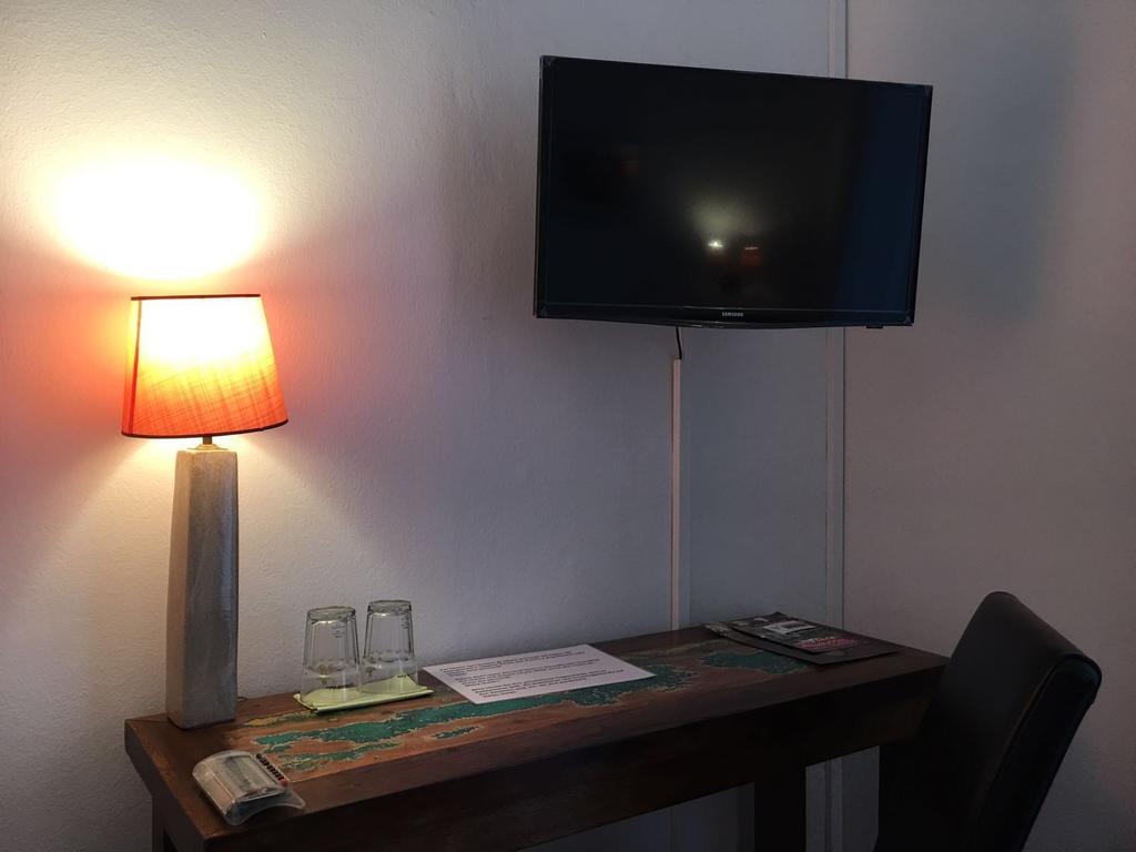 Bottega Del Vino Guesthouse 洛迦诺 外观 照片