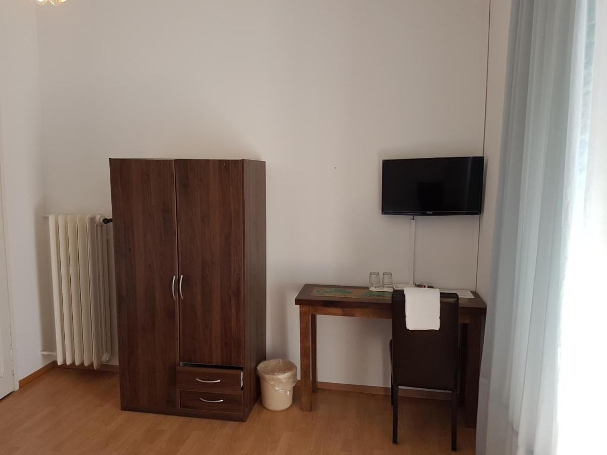 Bottega Del Vino Guesthouse 洛迦诺 外观 照片